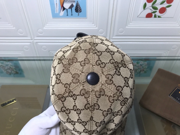 ブランド帽子側面デザイン